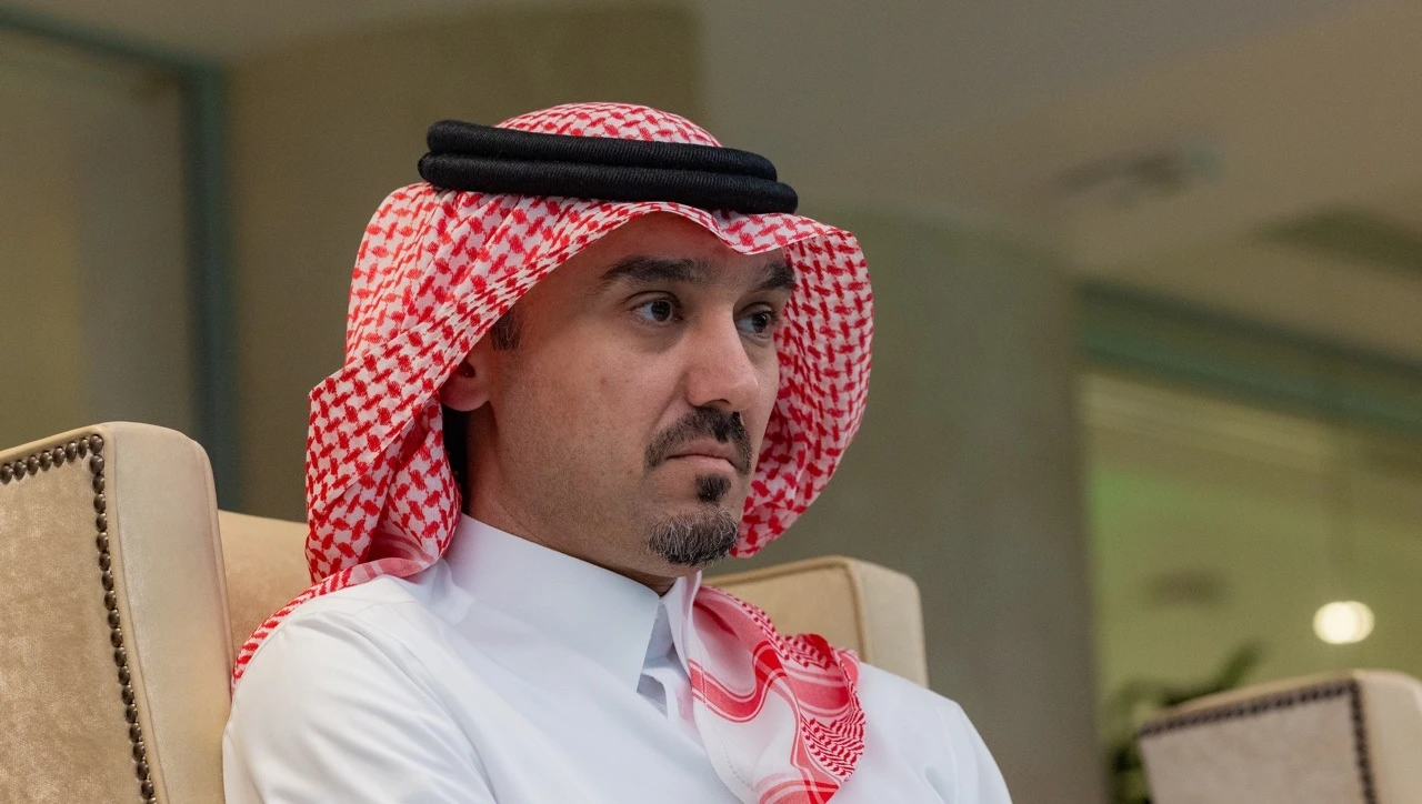 وزير الرياضة يهنئ الأخضر بالتأهل إلى نهائي "خليجي 27"