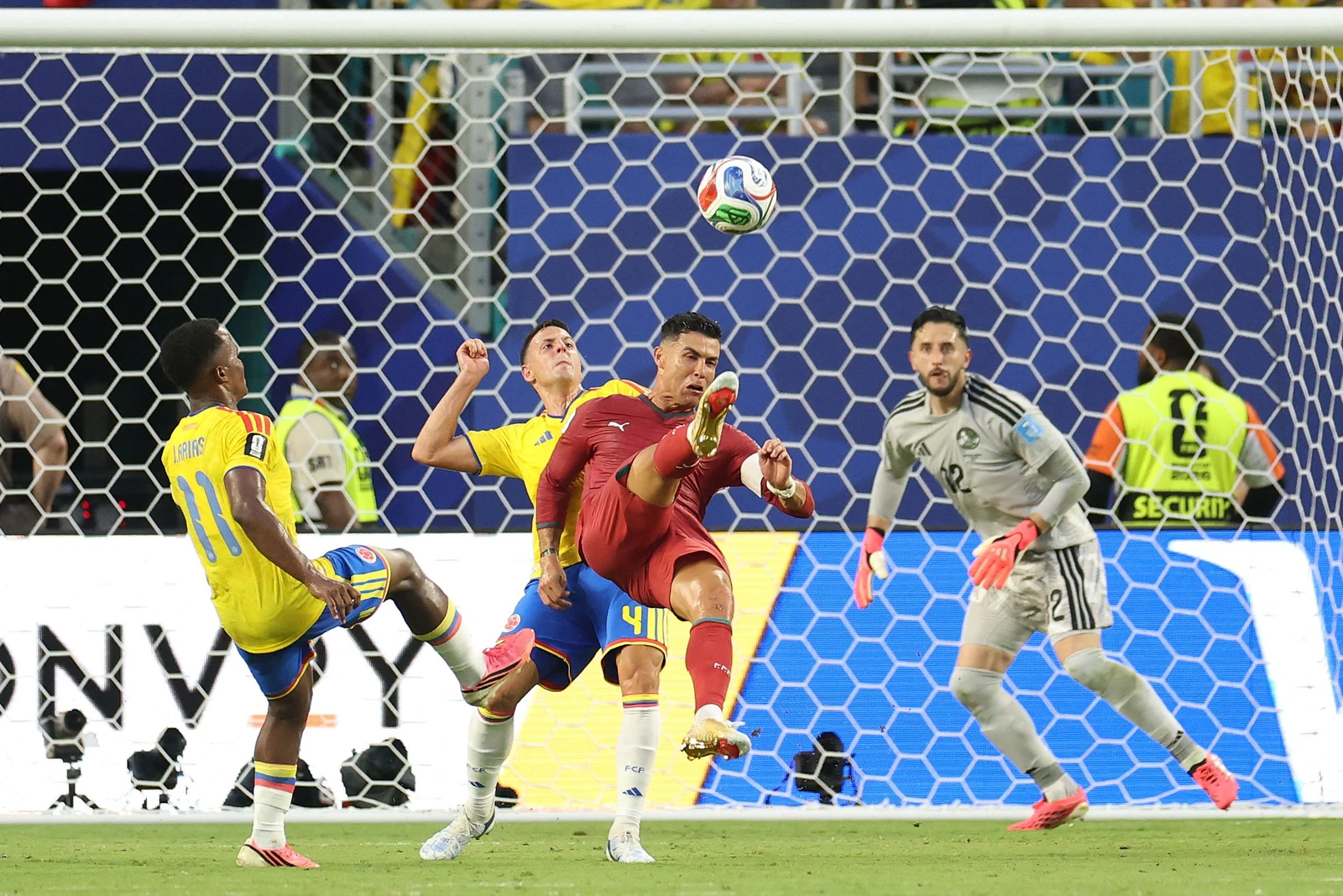 كولومبيا والبرتغال إلى دور الـ32 بعد تعادل سلبي