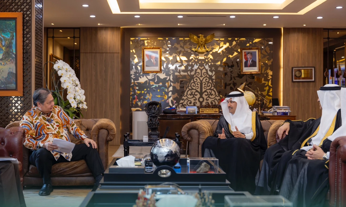 وزير النقل يبحث تعزيز التعاون اللوجستي مع إندونيسيا