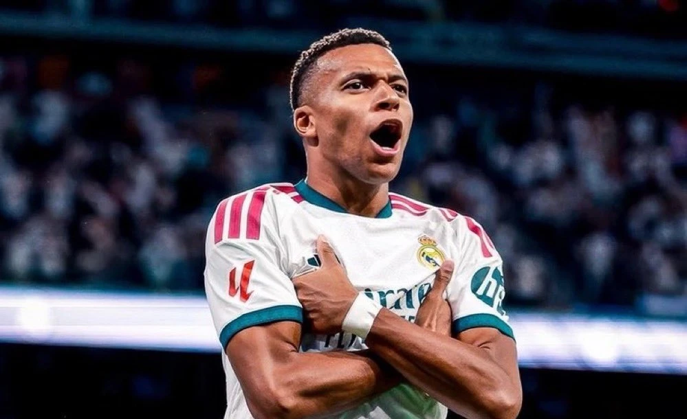 رئيس الاتحاد الفرنسي يدافع عن مبابي بعد انتقادات الصين