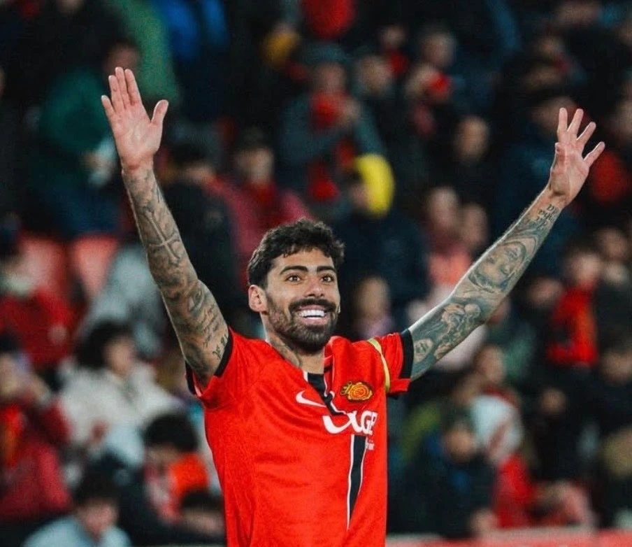 سامو سيلفا يوافق على عرض النصر 