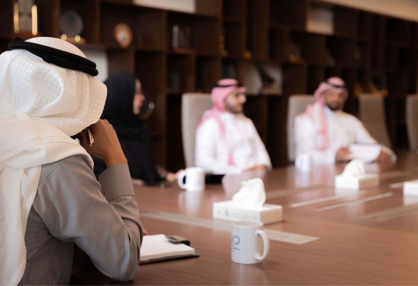 2000 ريال مكافأة لمجالس إدارات المؤسسات والأجهزة الحكومية