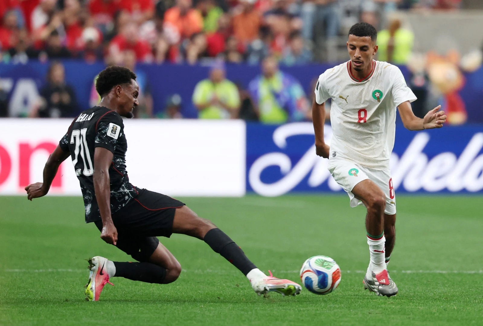 أوناحي يثبت جدارته في دوره الجديد مع المغرب بتسجيل الأهداف