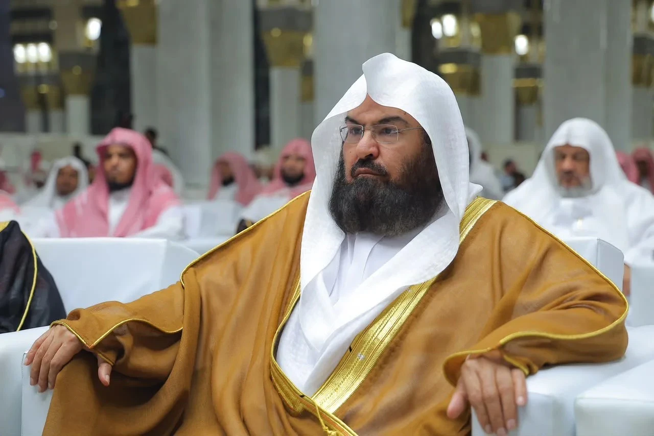 السديس:  استهداف الحرمين يكشف النهج العدواني للحوثيين