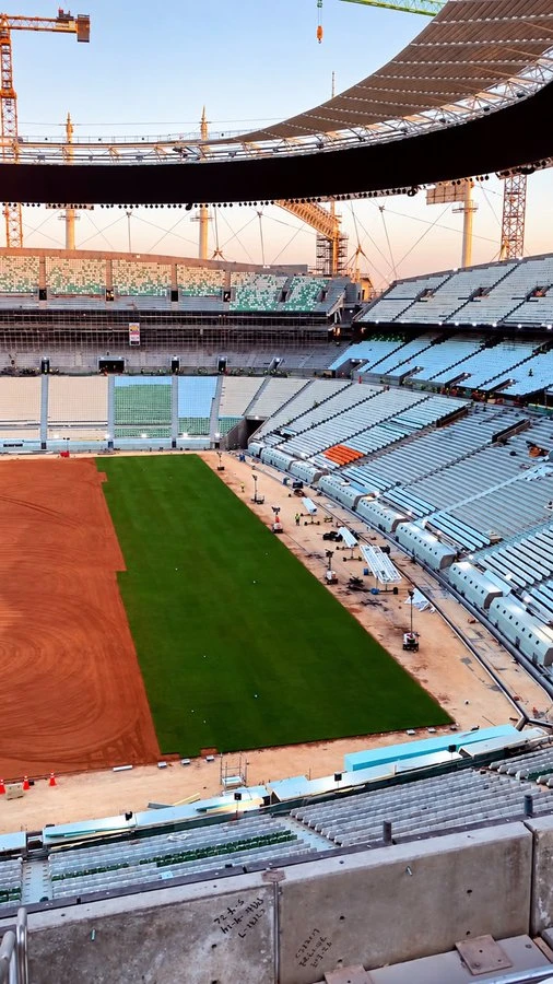 بدء زراعة أرضية استاد الملك فهد استعدادًا لكأس آسيا 2027 