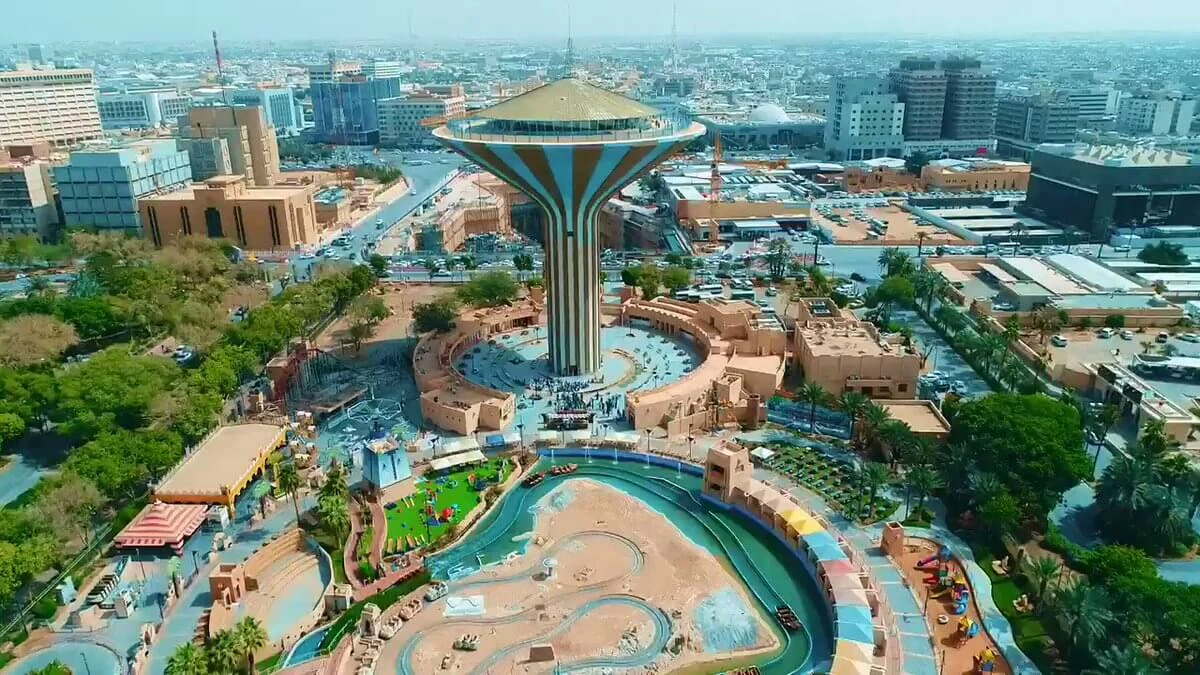 تحقيق التوازن بين التنمية والمحافظة على البيئة