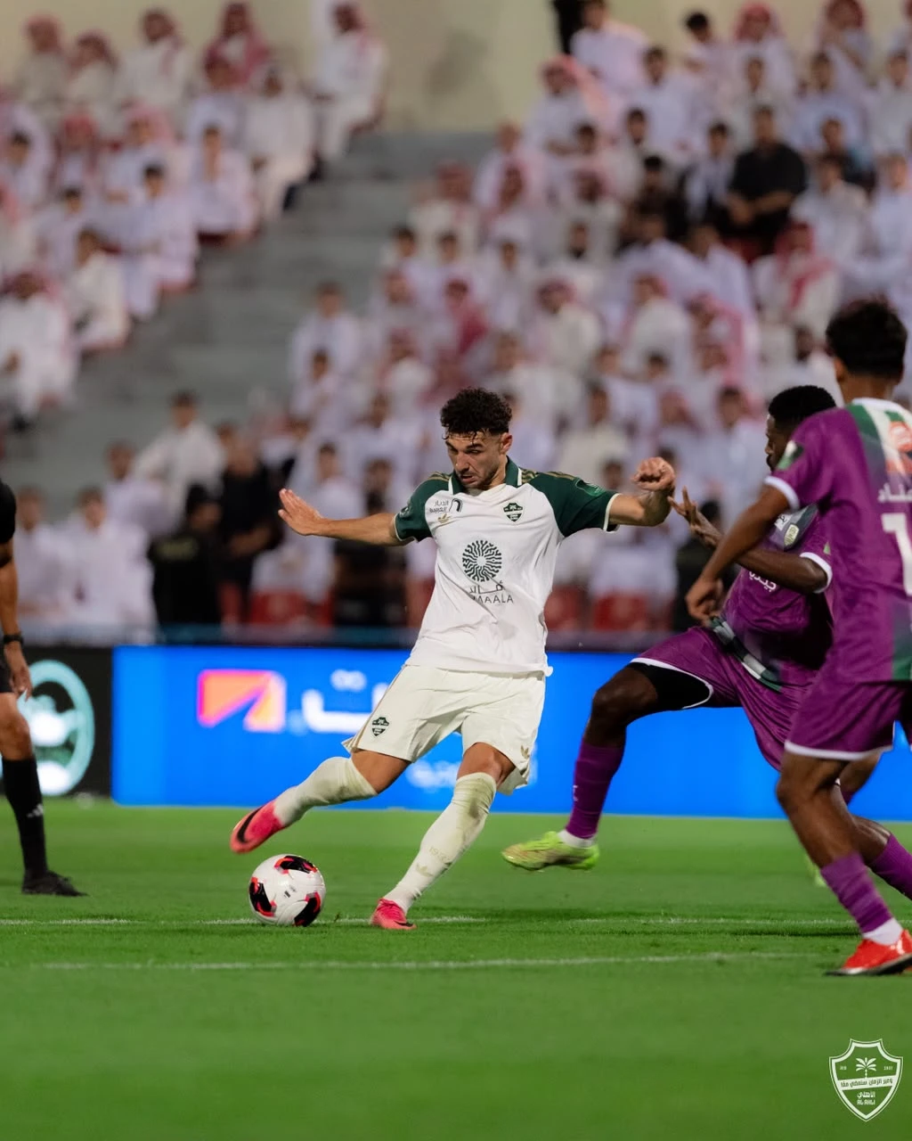 الأهلي يعبر الأنوار بثنائية ويتأهل لدور الـ16 في "كأس الملك"