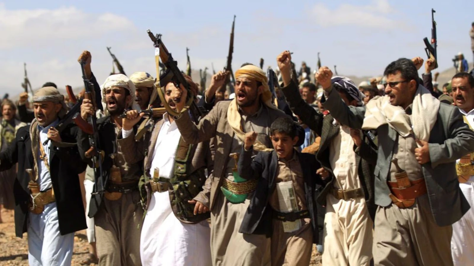 الحوثيون "قرامطة العصر الحديث" يستهدفون المقدسات 