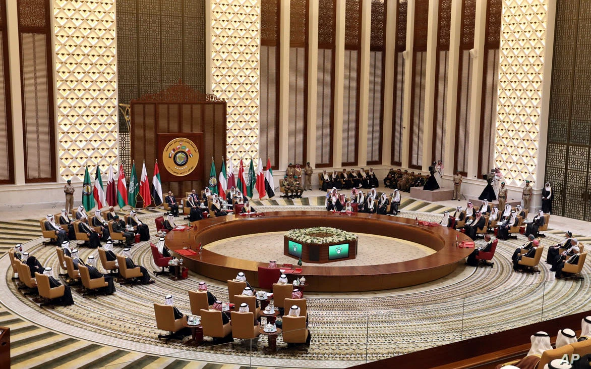 رفض خليجي للهجمات الحوثية ودعم لإجراءات المملكة لحماية أمنها