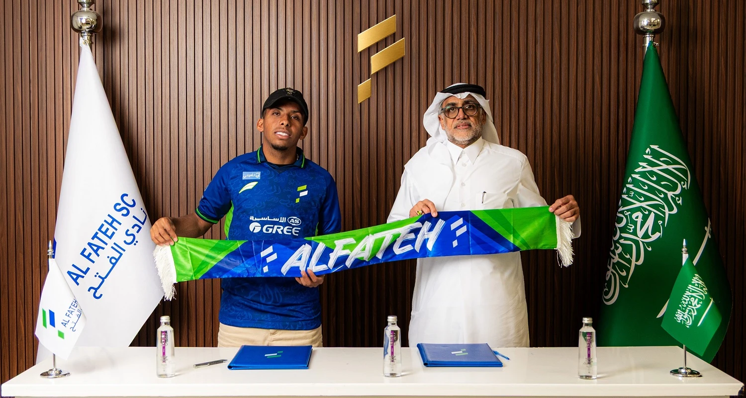 الفتح يضم البرازيلي جواو فيكتو