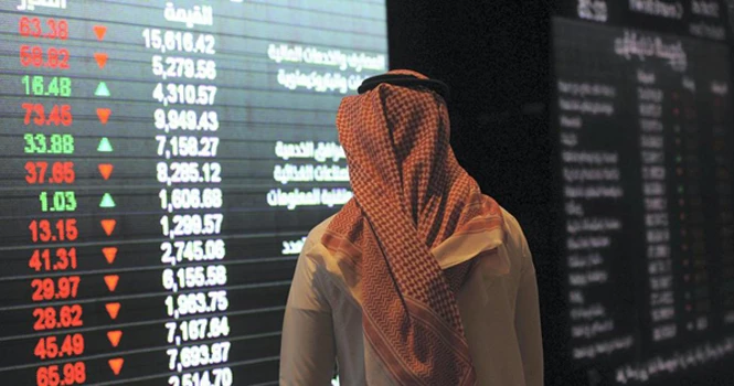 سوق الأسهم يغلق مرتفعًا بتداولات 3.2 مليارات