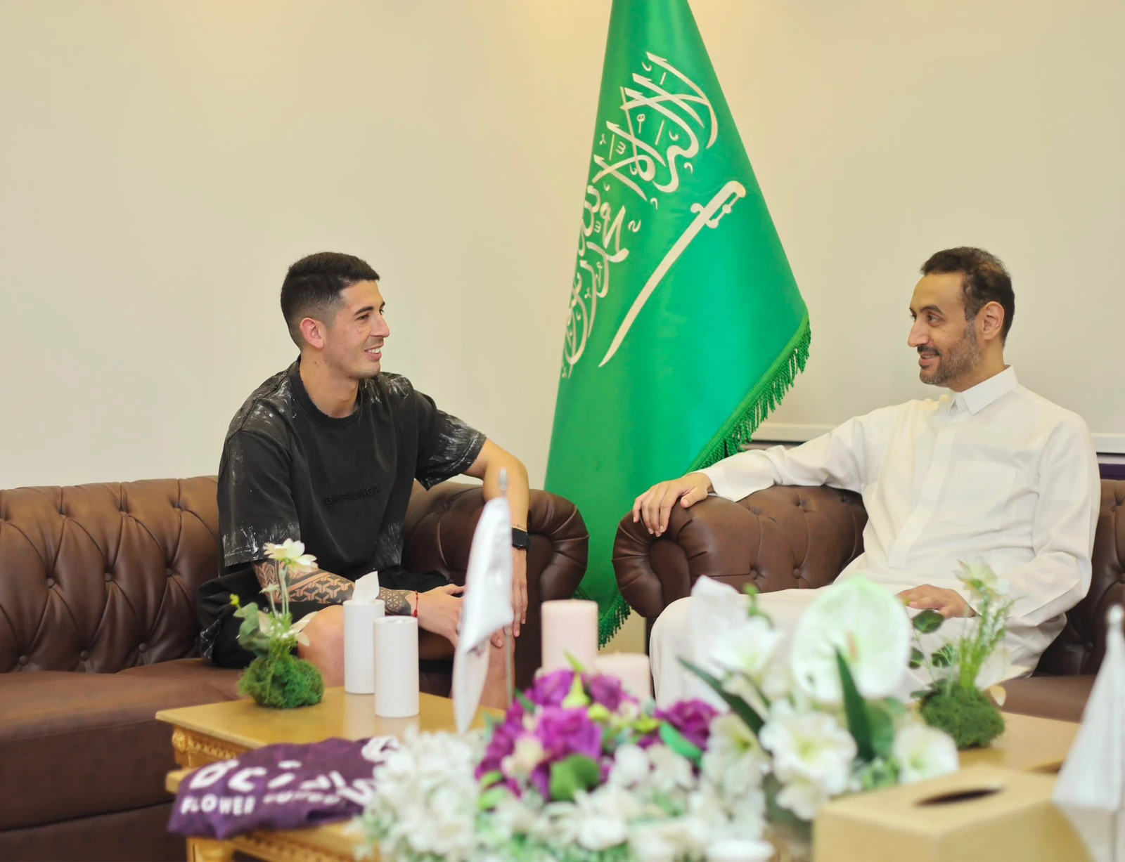 سانتياغو فلوريس يصل السعودية تمهيدًا للانضمام إلى البكيرية