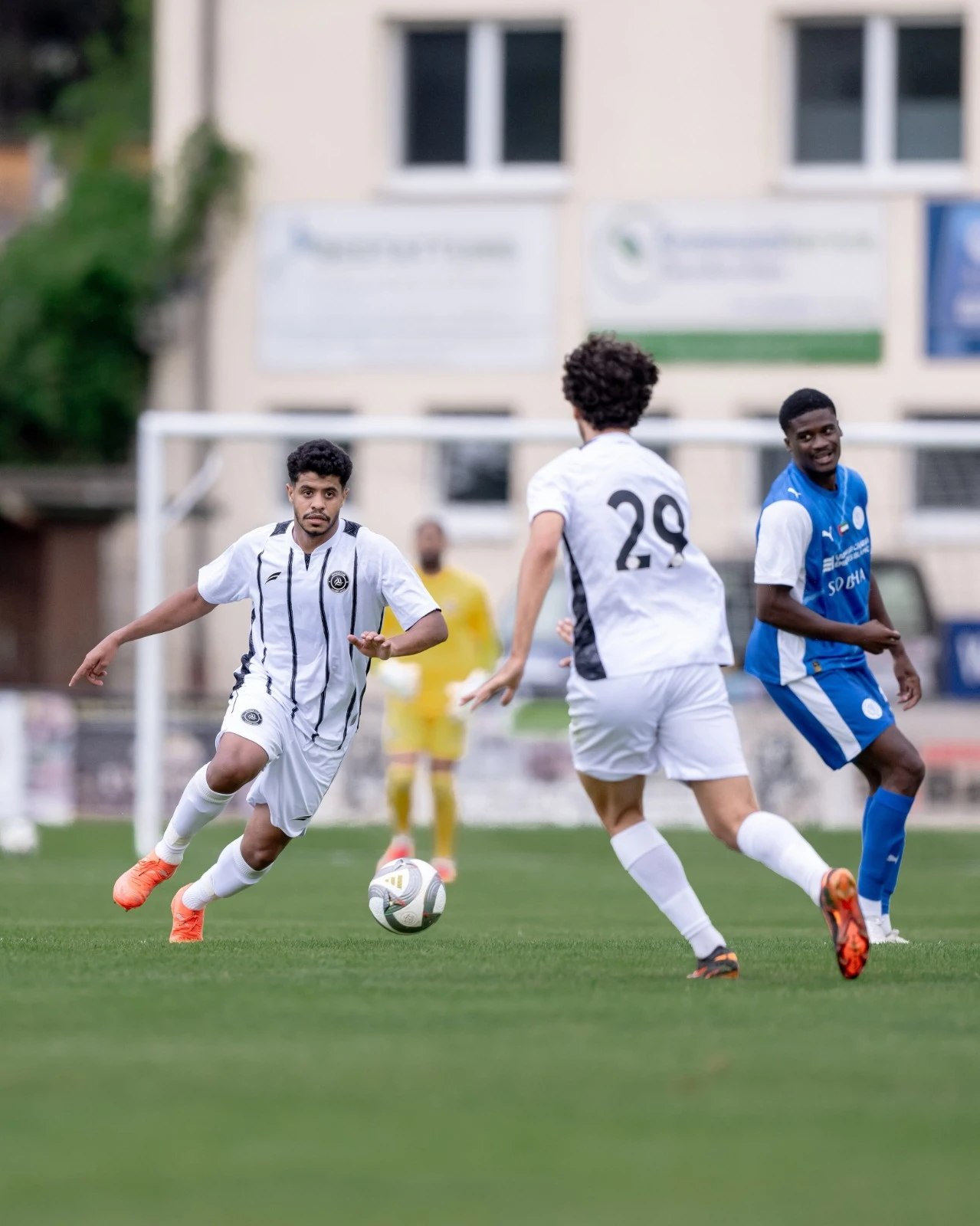 الشباب يهزم النصر الإماراتي وديًا بهدف نظيف 