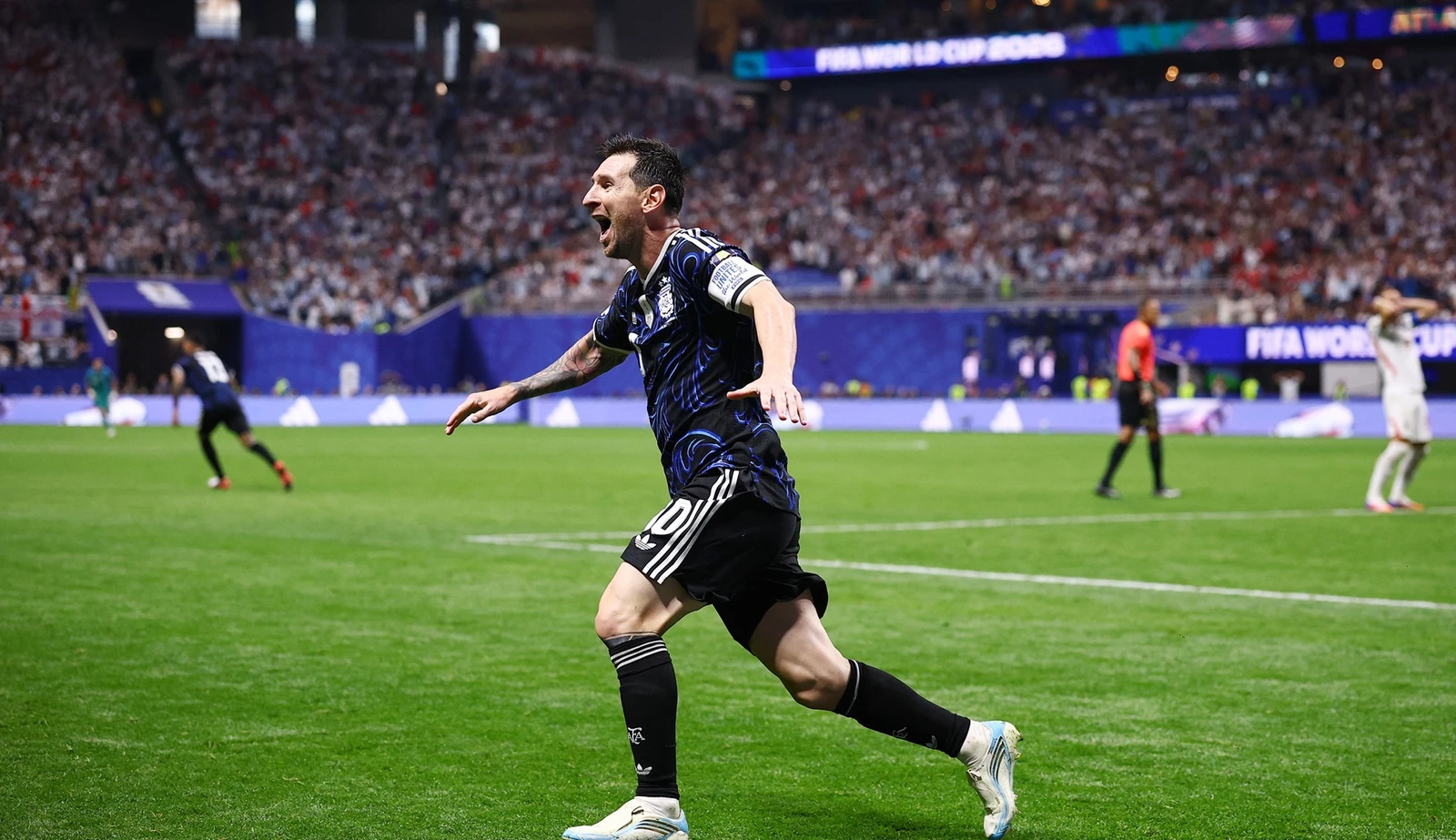 مهمة ميسي لم تنتهِ بعد قيادته الأرجنتين إلى نهائي كأس العالم 2026