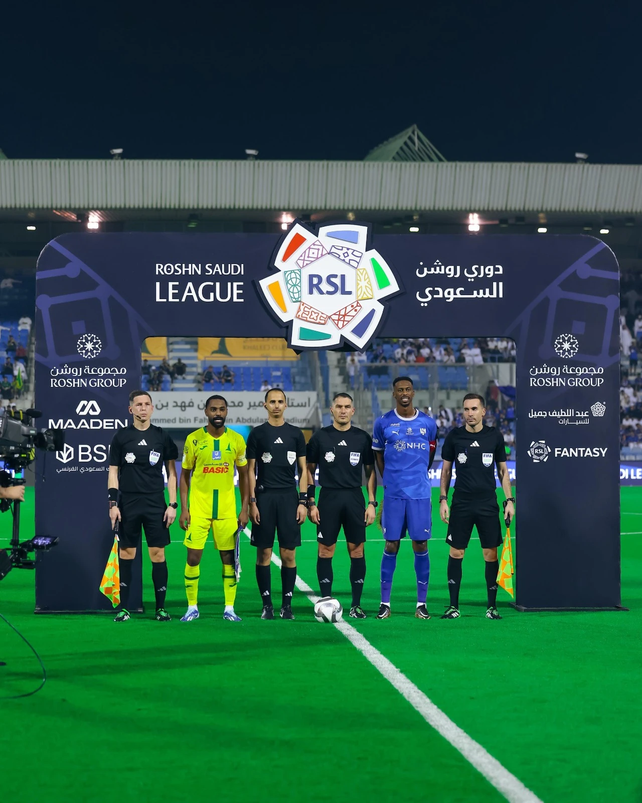50 حالة إغماء بين الجماهير في مباراة الخليج والهلال