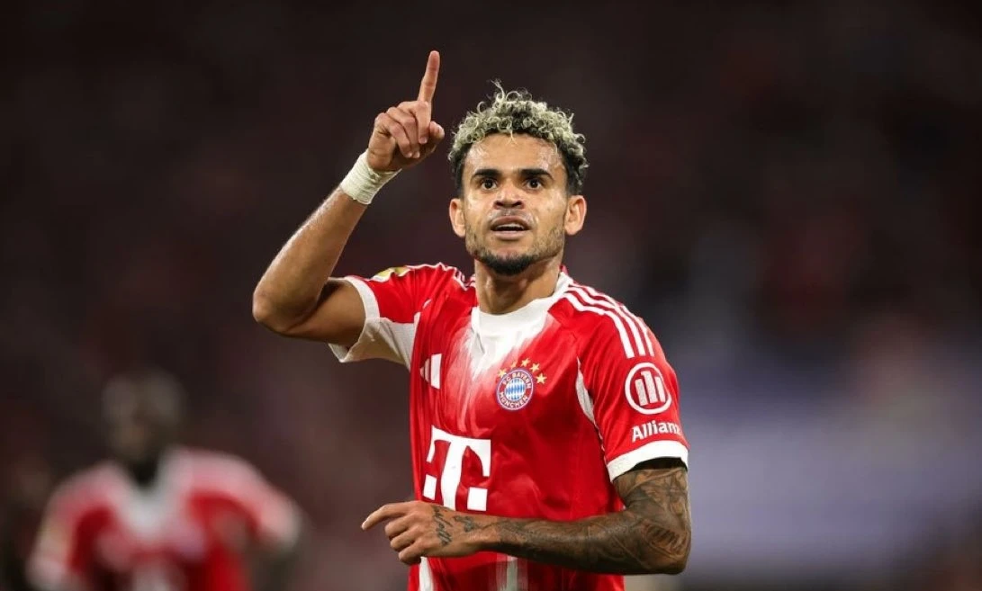كواليس مفاوضات الهلال لضم لويس دياز 