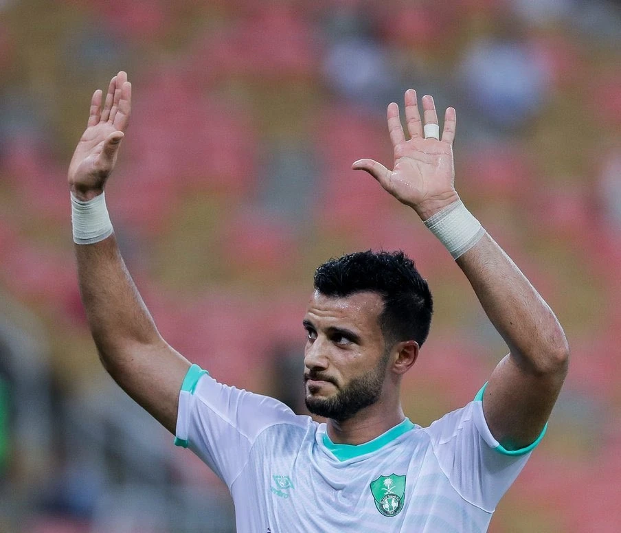 السومة في الصدارة.. تعرف على هدافي كلاسيكو الهلال والأهلي تاريخيًا