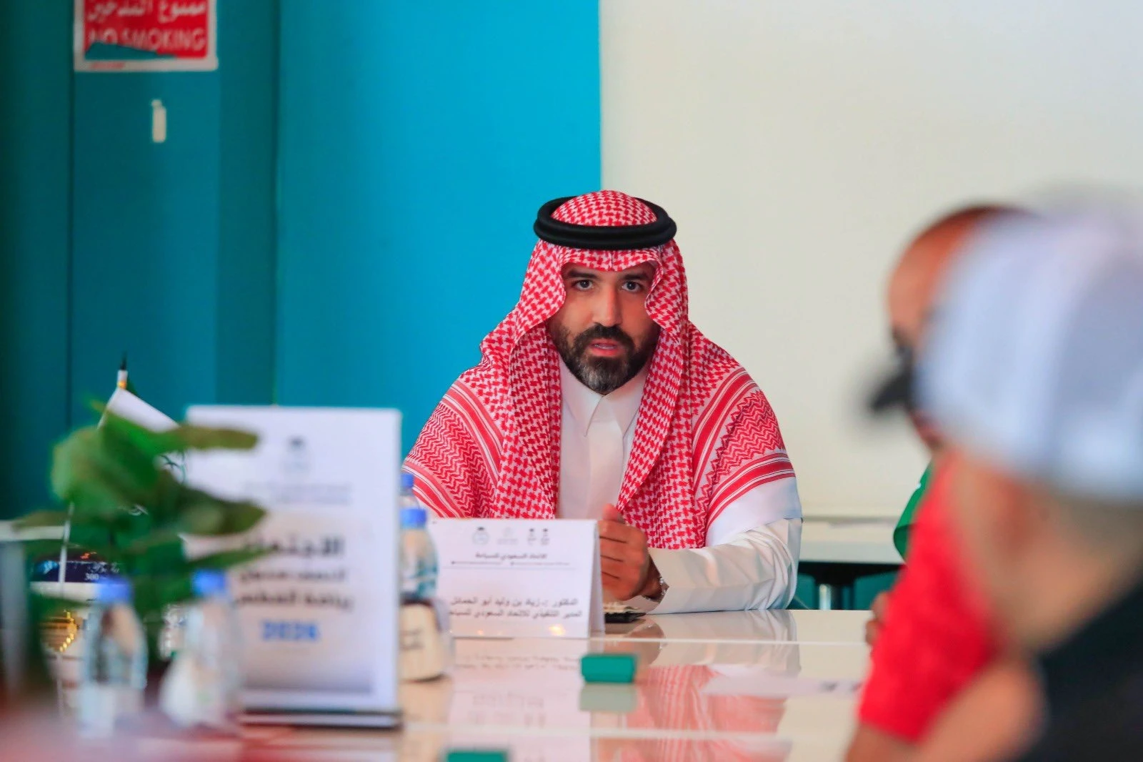 وفد اتحاد السباحة يزور أبروتسو الإيطالية لبحث فرص التعاون
