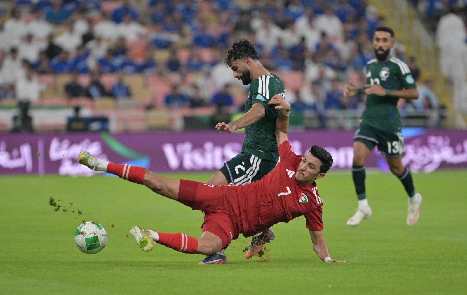 محمد أبو الشامات: وجودي مع أخي صالح في المنتخب فخر لنا