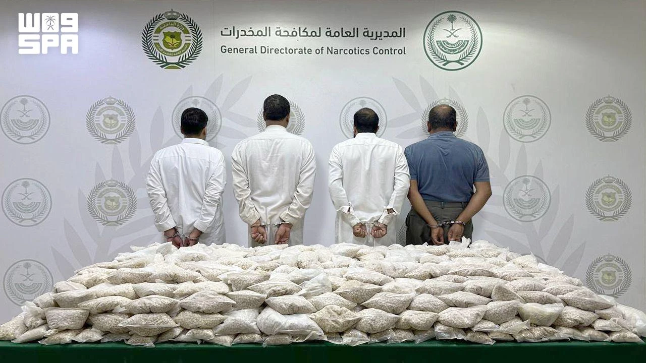 ضبط 1.4 مليون قرص إمفيتامين مخبأة بـ"كسّارة صخور" بالشمالية