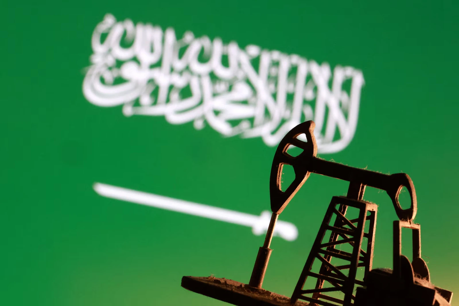 السعودية الضامن الأول لاستقرار أسواق النفط العالمية