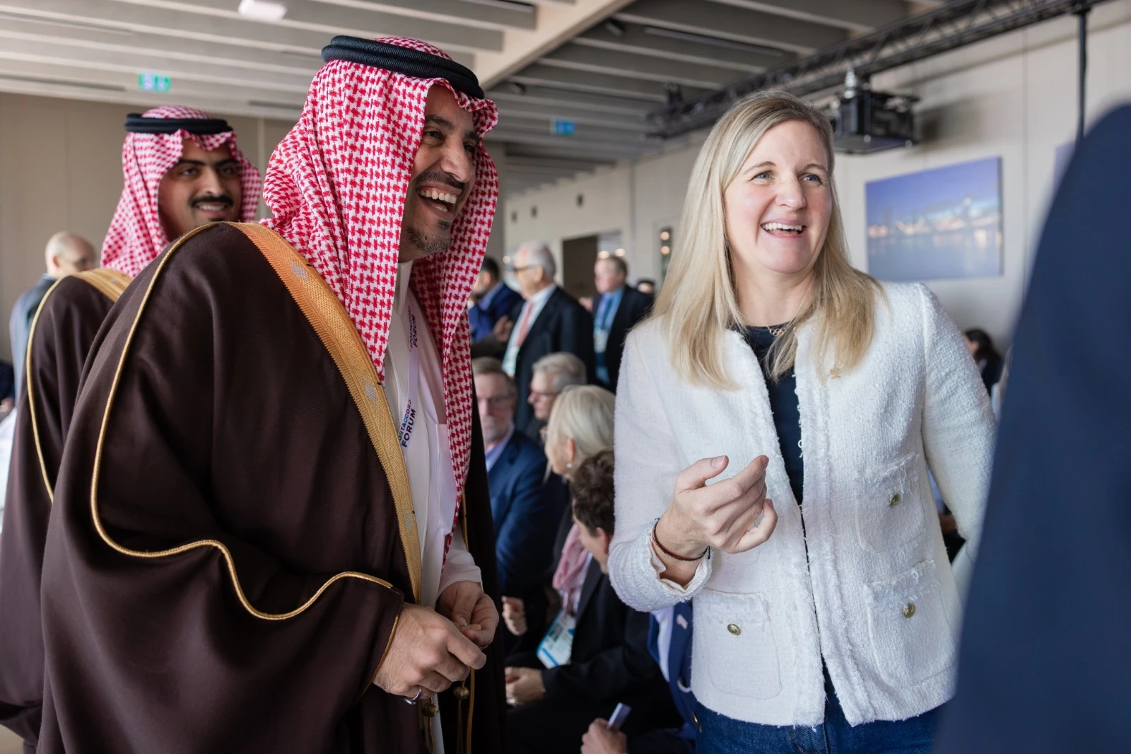 بن جلوي يلتقي قيادات الأولمبي خلال افتتاح مؤتمر سبورت أكورد