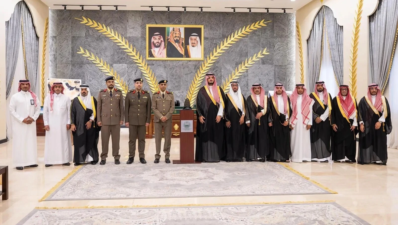 مُحافظ الطائف يكرّم الجهات المشاركة في إنجاح بطولة صعود الهضبة 2026