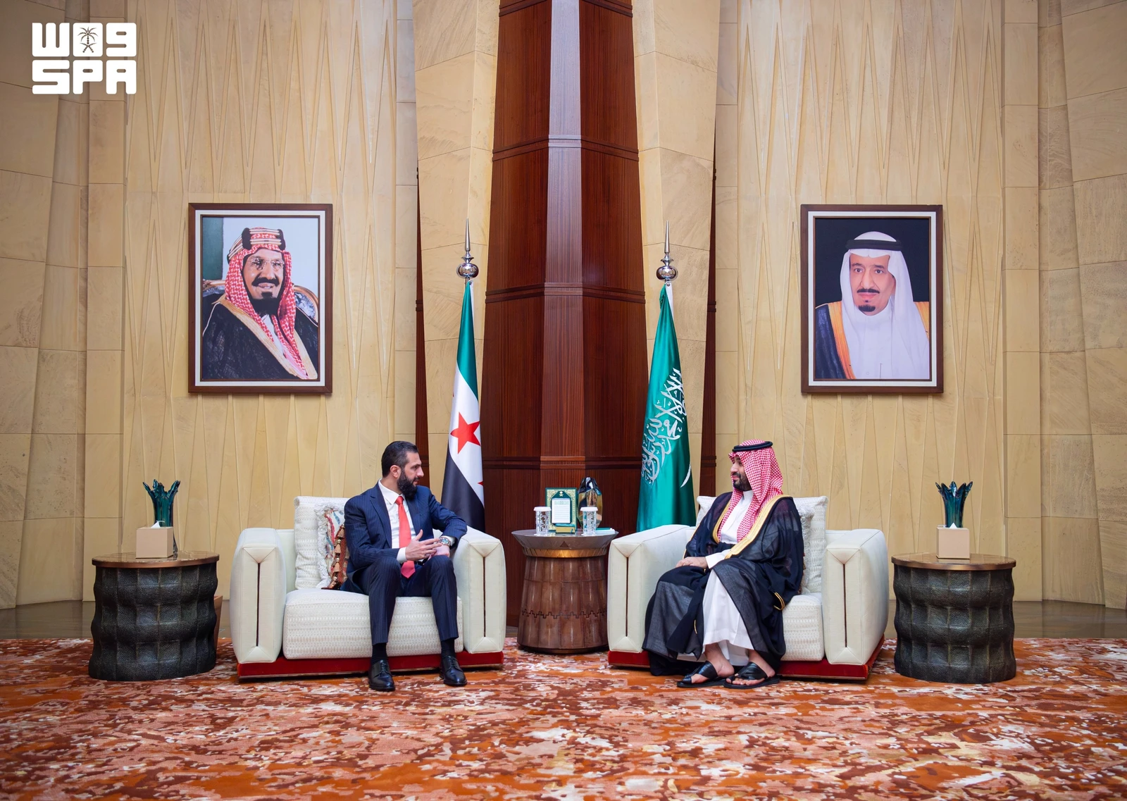 ولي العهد يلتقي الرئيس السوري