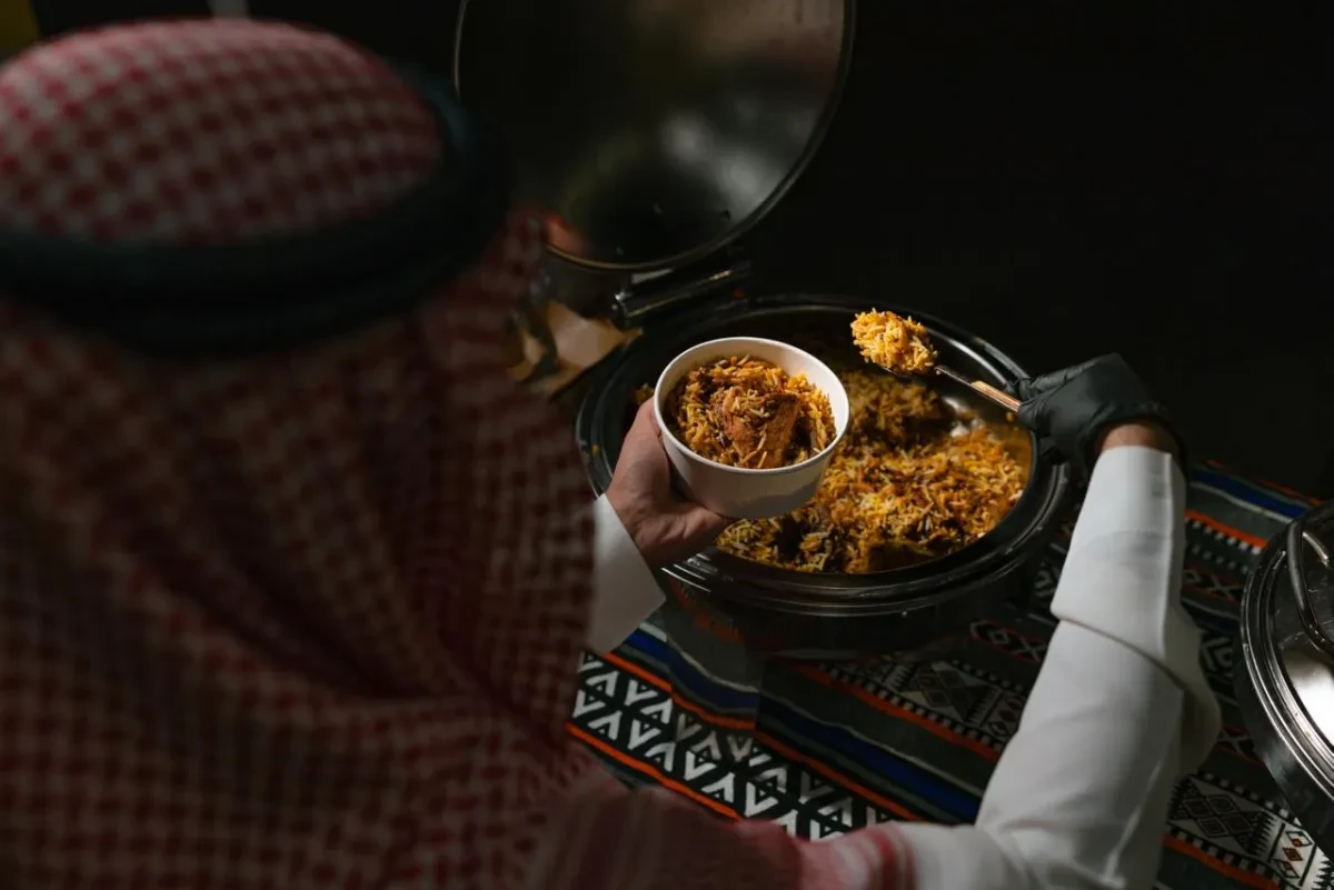 يقدم البرنامج للمشاركين عددًا من المزايا النوعية