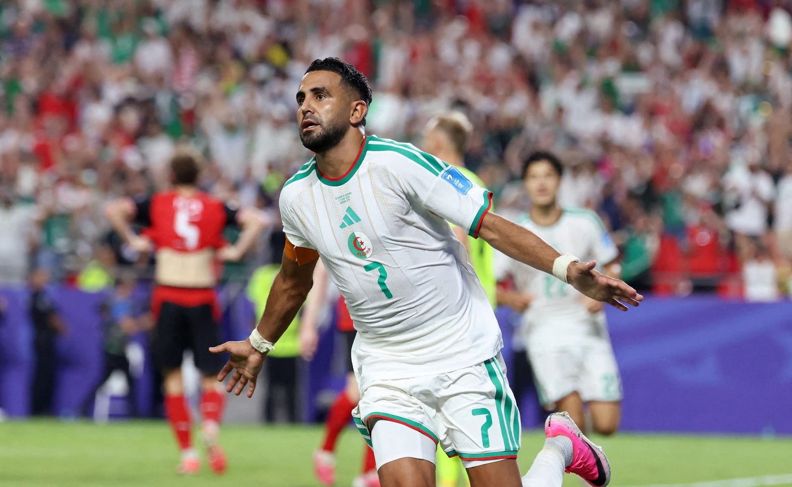 8 أهداف حصيلة نجوم روشن في الدور الأول لمونديال 2026 