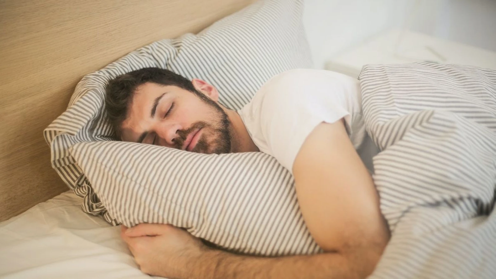 وداعاً للأرق.. أفضل درجة حرارة لغرفتك لنوم عميق وصحي