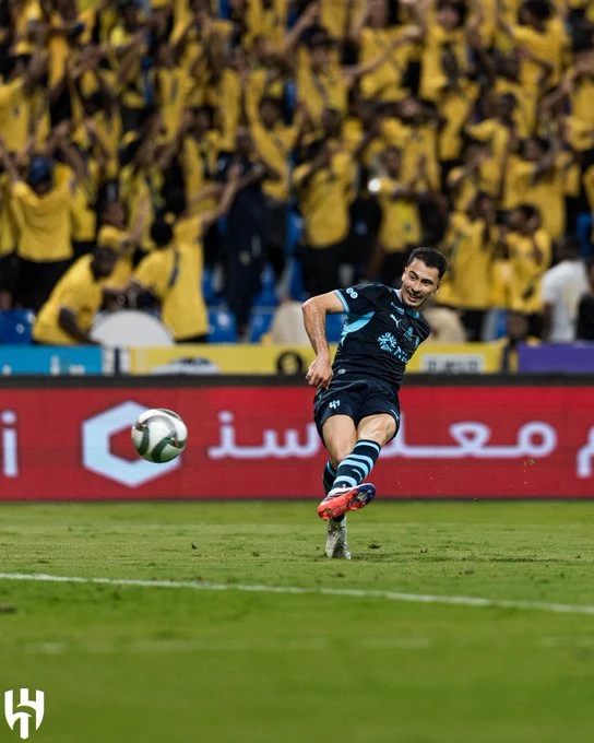 مارتينيلي كلمة السر.. الهلال ينهي الجولة السابعة في صدارة روشن