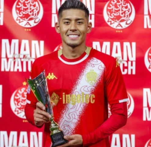 الرياض يفاوض البوليفي راميرو فاكا