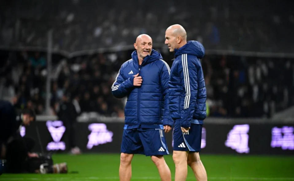 زيدان يضم فابيان بارتيز للجهاز الفني لمنتخب فرنسا
