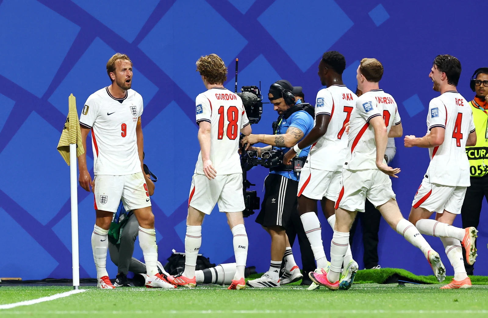 هاري كين "يتعملق" في كأس العالم