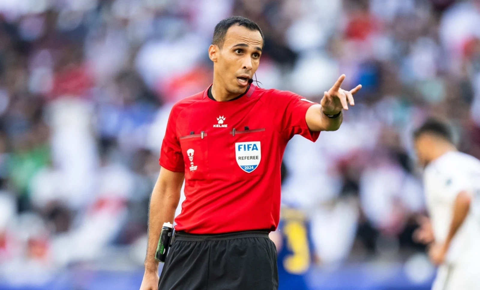 خالد الطريس حكمًا لمباراة قطر والبحرين في "خليجي 27"
