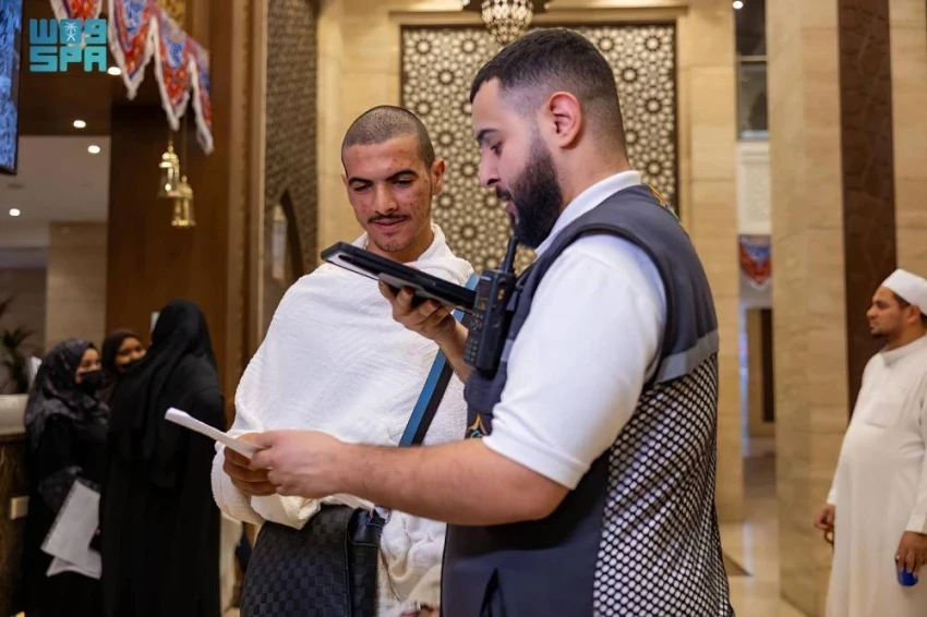 الحج والعمرة: إيقاف 8 جهات لمخالفة اشتراطات إسكان المعتمرين