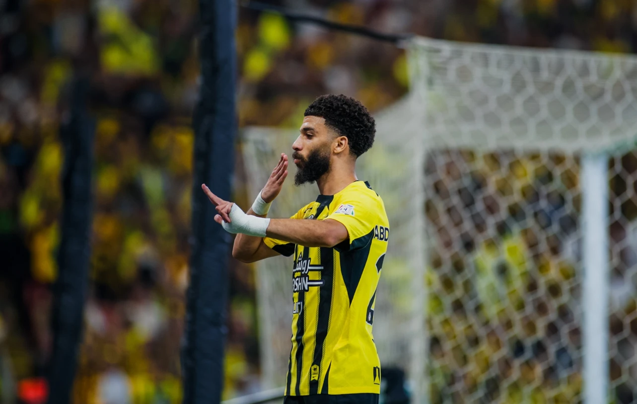 رسميًا.. الشباب يضم عبدالرحمن العبود قادمًا من الاتحاد