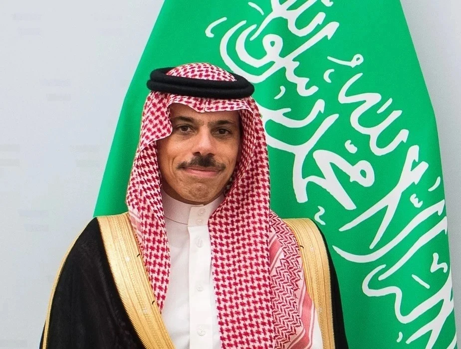  وزير الخارجية ونظيره الكويتي يبحثان الجهود الرامية لخفض التصعيد