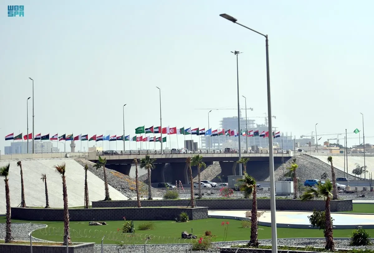 تنديد عربي ودولي باستهداف خط أنابيب "شرق - غرب"