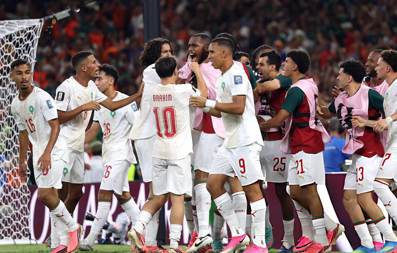 المغرب يقصي هولندا بركلات الترجيح ويبلغ دور الـ16
