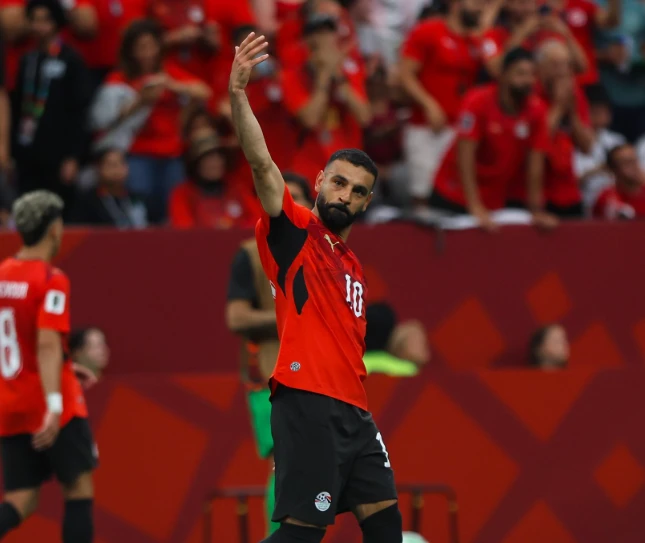 صلاح يلعب بحرية لكن بـ "نظام" مع منتخب مصر