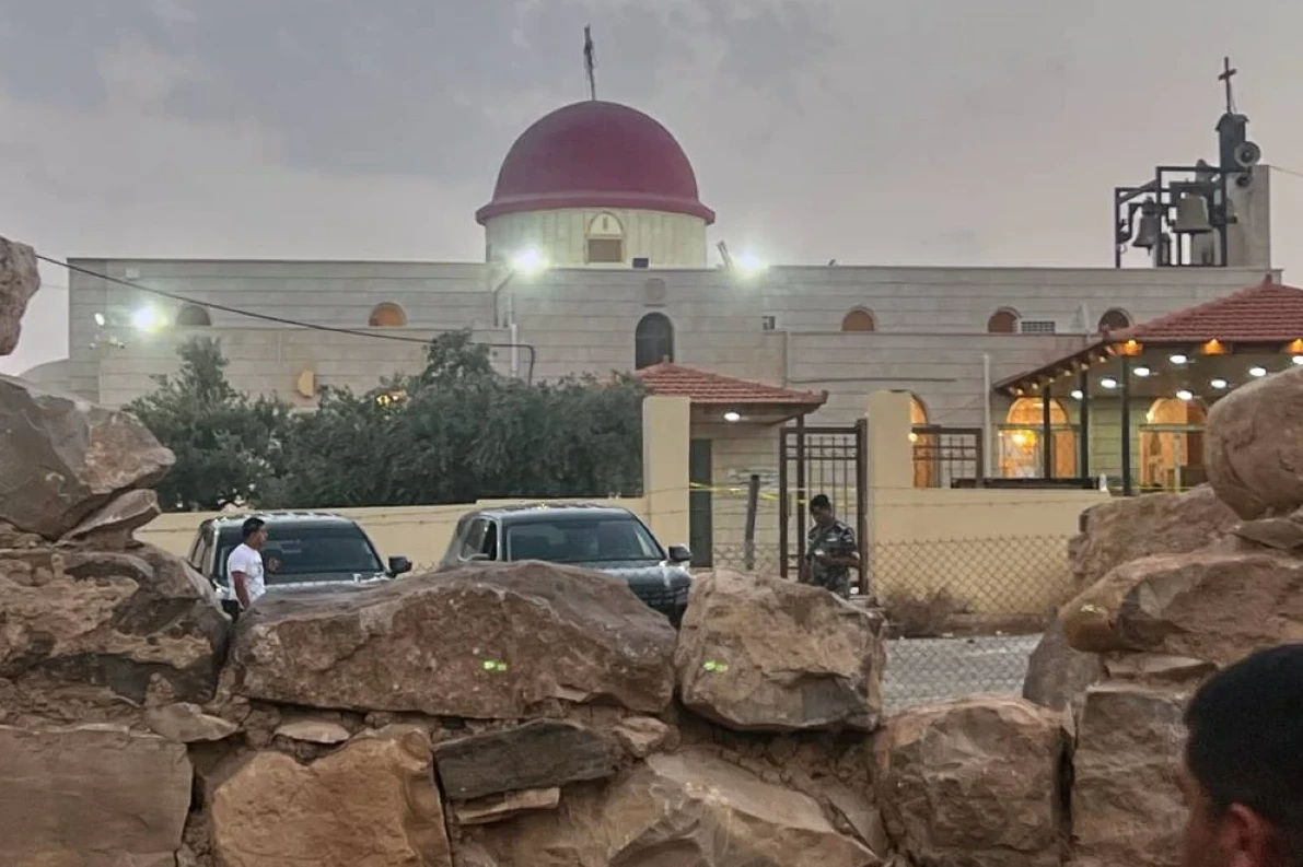 ارتفاع حصيلة ضحايا الاعتداء على كنيسة في الأردن إلى 8 قتلى