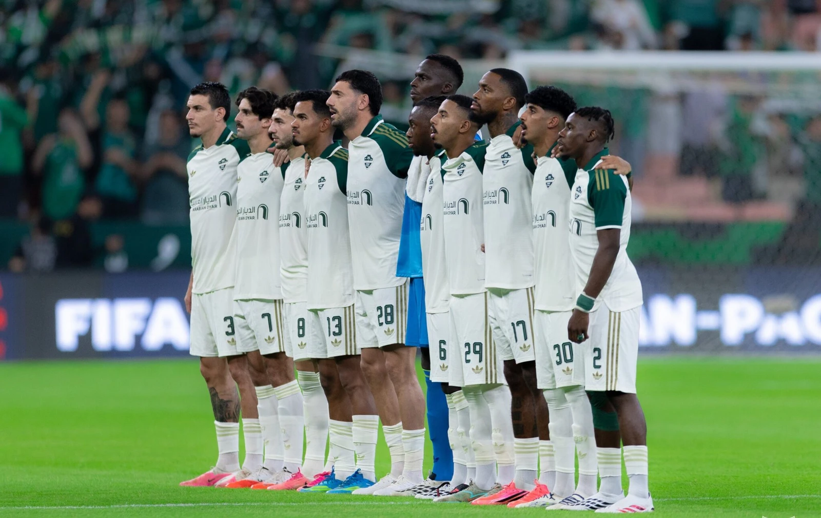 تشكيل الأهلي المتوقع لمواجهة الخلود في دوري روشن
