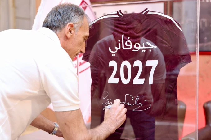 رسميًا.. الفيصلي يمدد عقد مدربه سوليناس