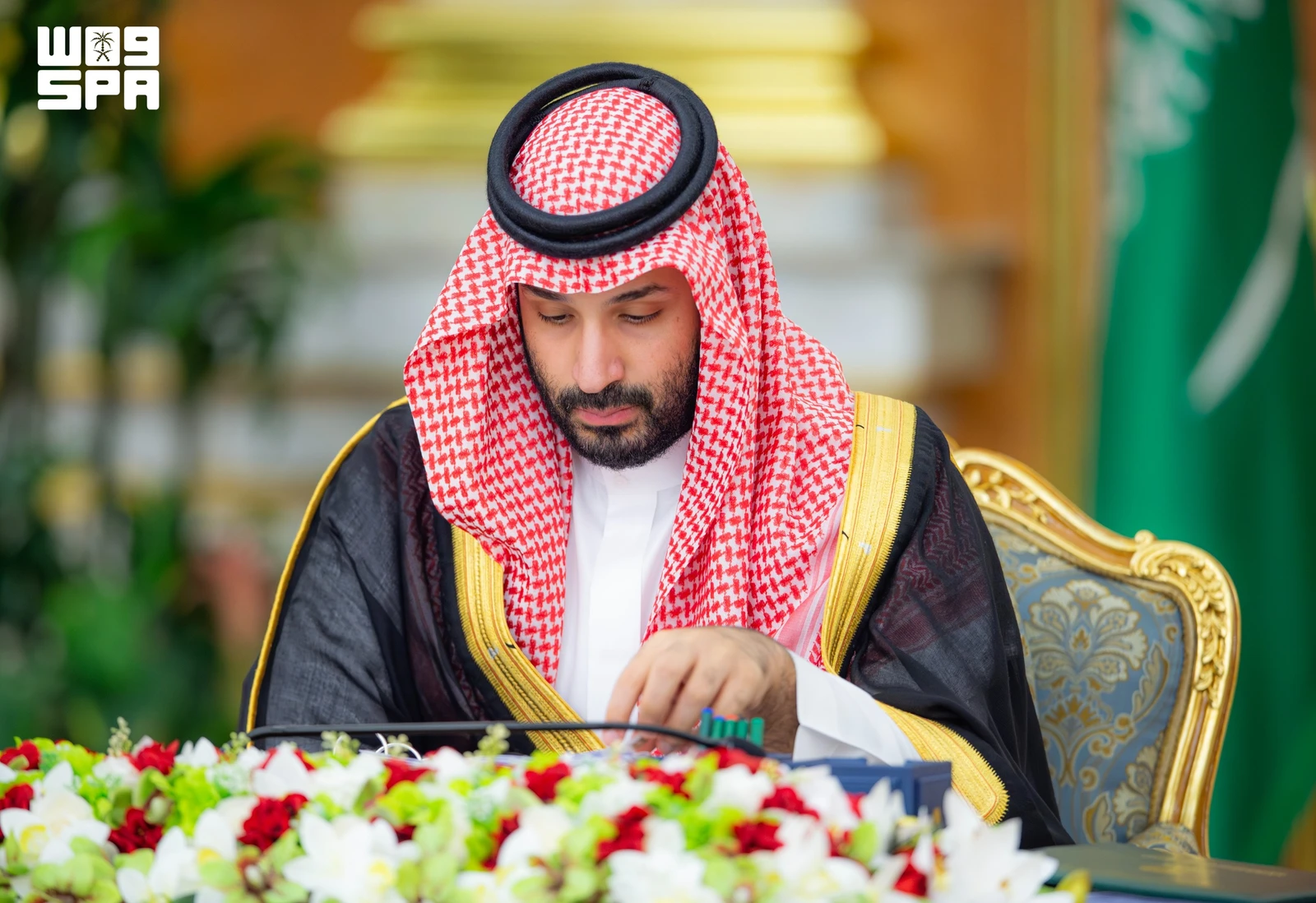 ولي العهد يرأس جلسة مجلس الوزراء في جدة