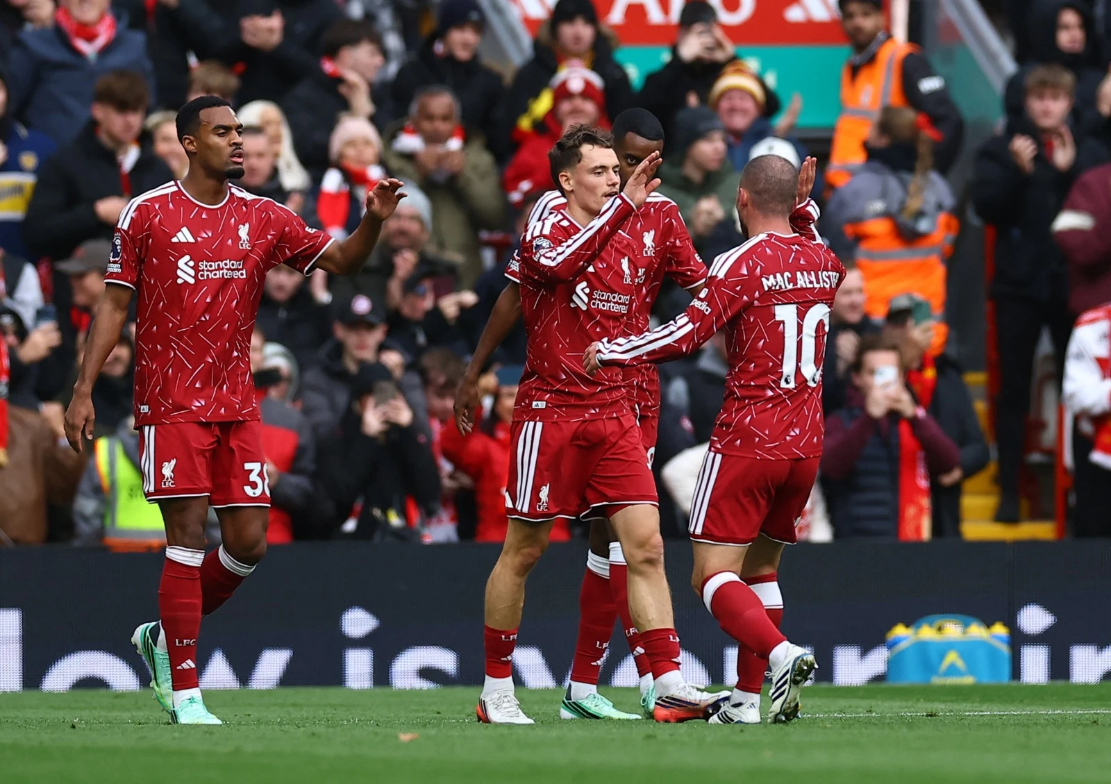 ليفربول يهزم برايتون بثنائية نظيفة