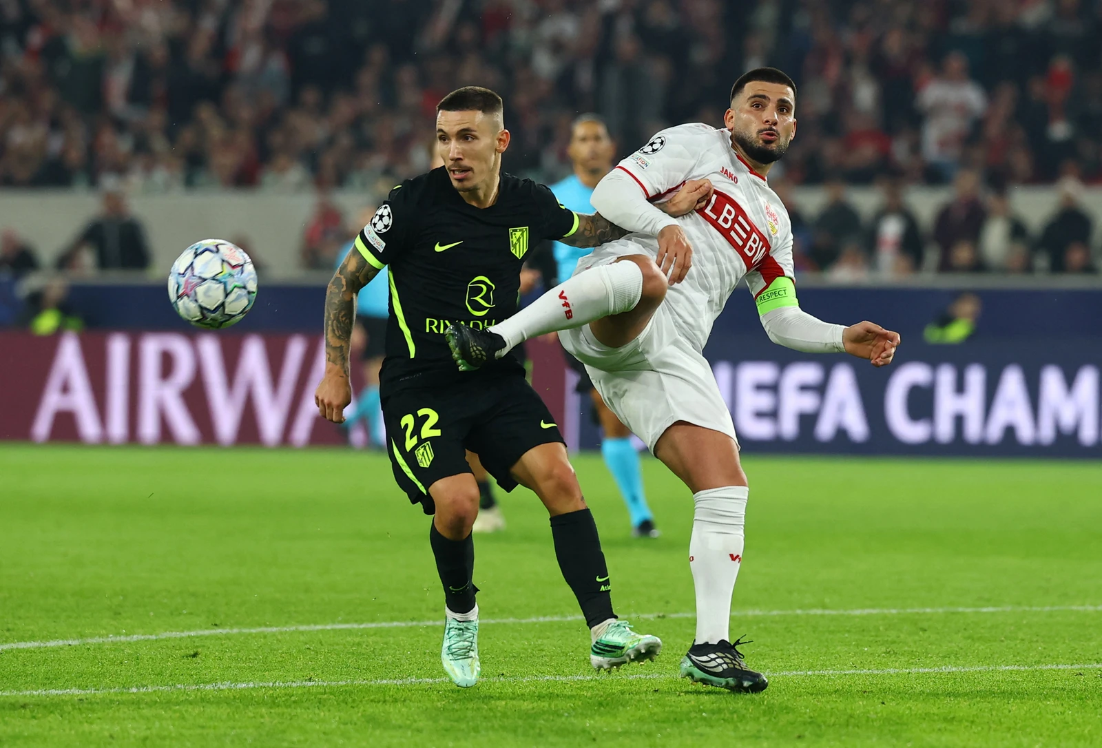 أتلتيكو مدريد يتعادل مع شتوتجارت في دوري الأبطال