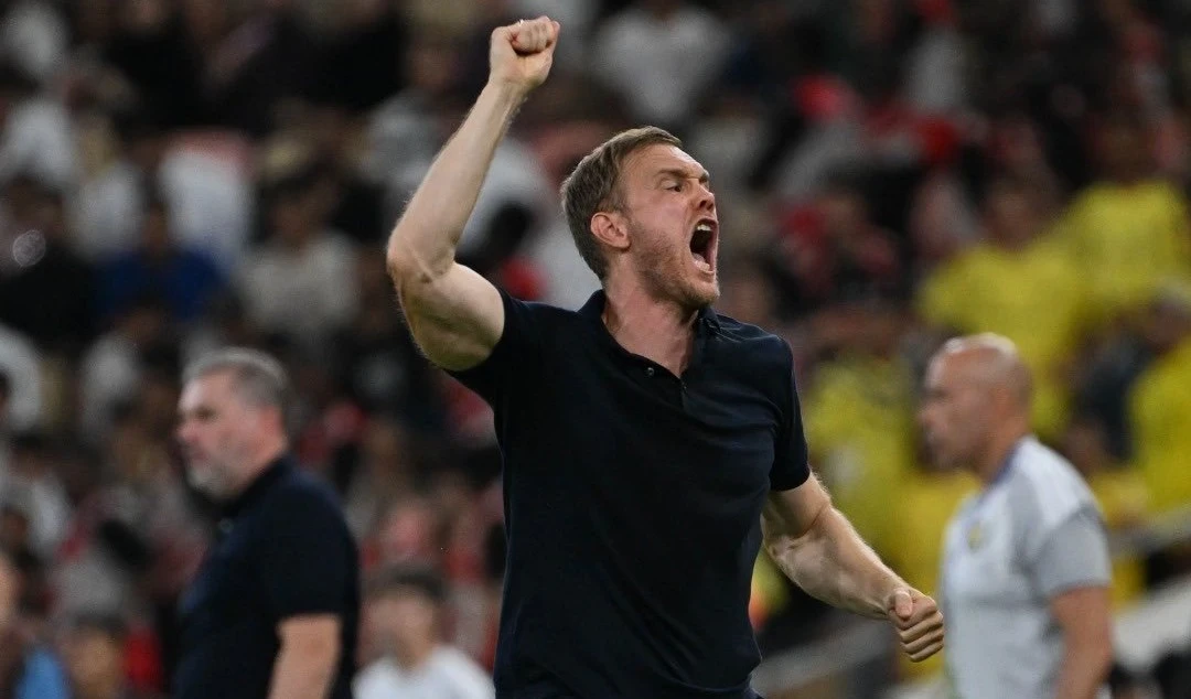 فيسينج: فينالدوم لاعب ذكي وقائد.. ونحتاج جميع اللاعبين