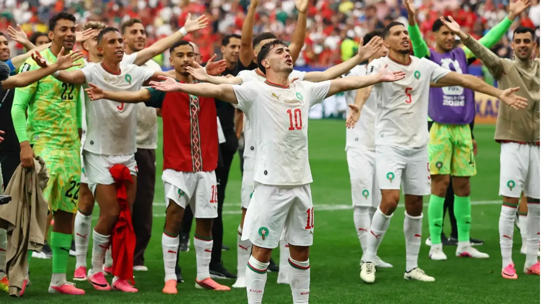 تغيير المدرب المتأخر يقود المغرب إلى ربع نهائي المونديال
